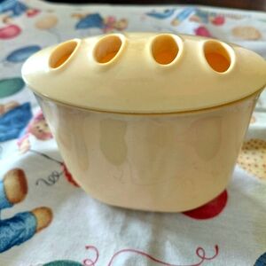 Cream Toothbrush Holder